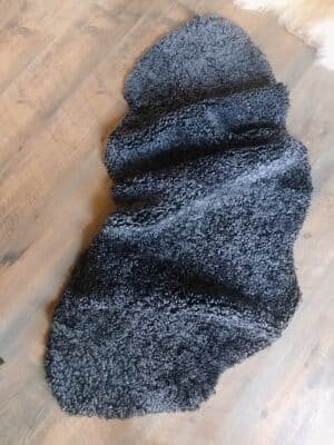 edles Doppelfell, Lammfell curly dunkelgrau